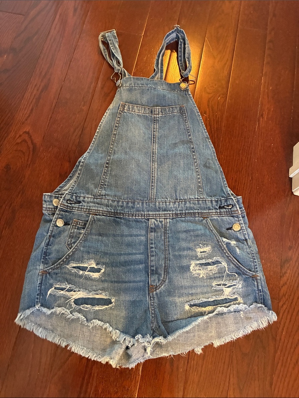 AMERICAN EAGLE Denim Distressed Short Overalls - Blue SIZE  SMALL